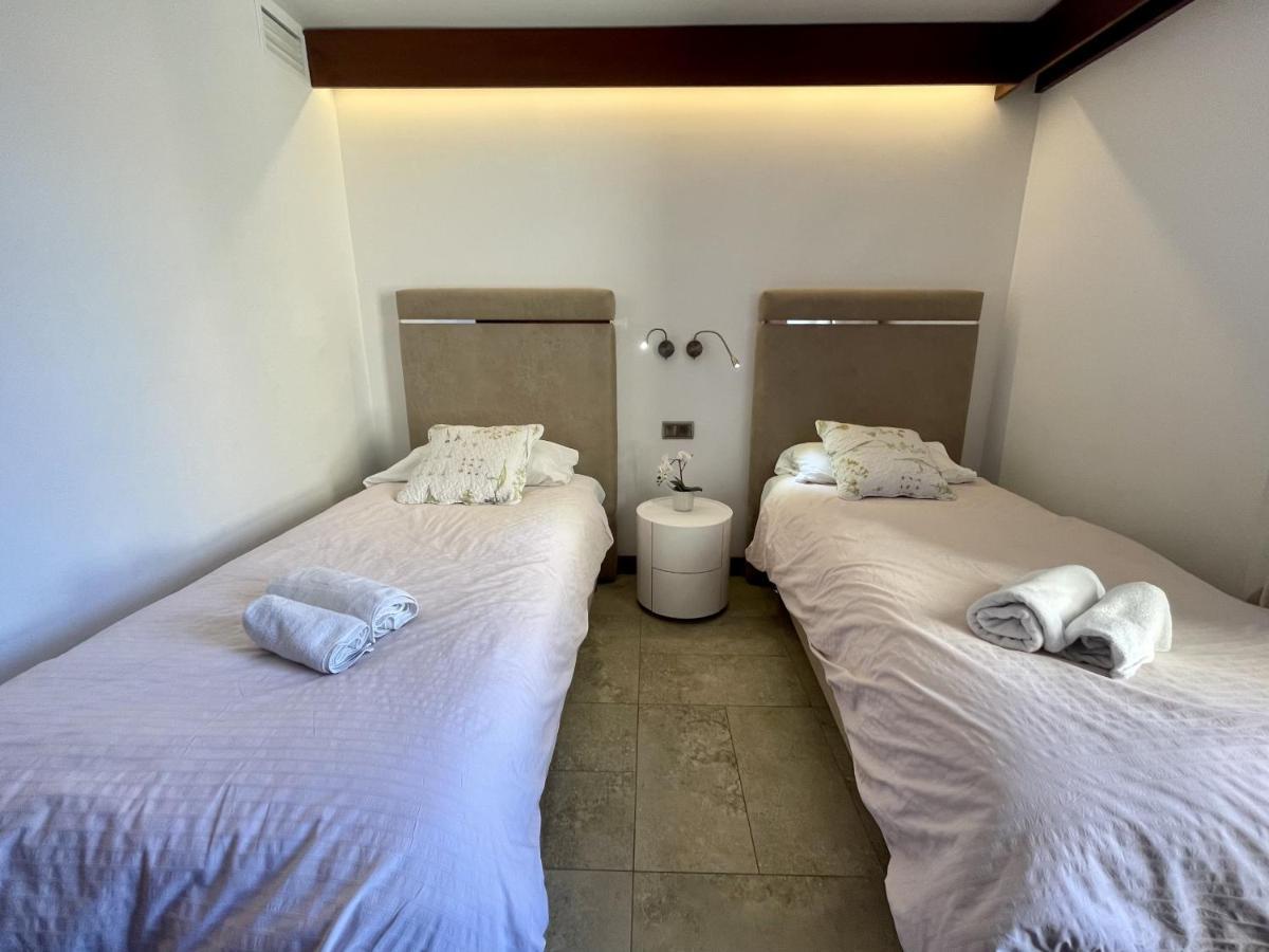 Exclusive Beachfront Apartment Torremolinos - Pool - Paddle - Tenis - Wifi - Central Aircon Екстер'єр фото
