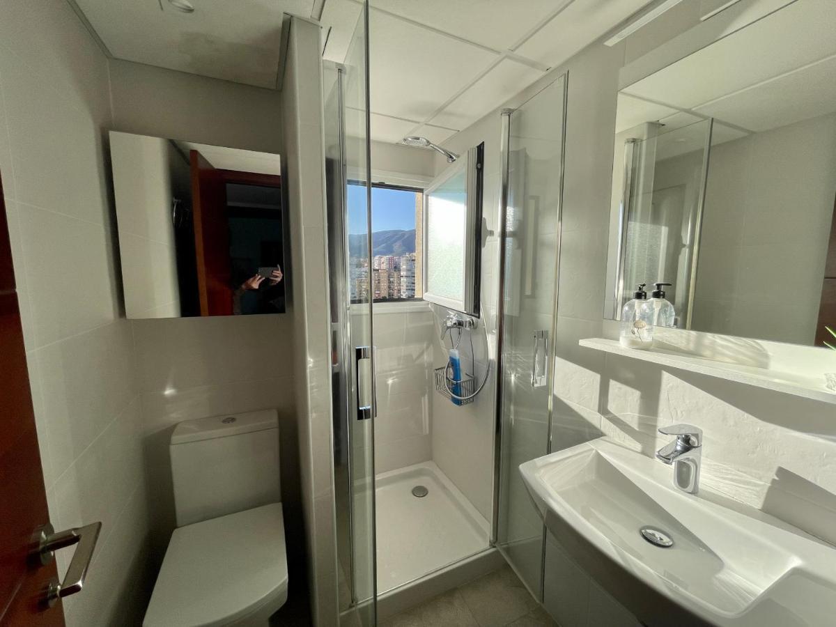Exclusive Beachfront Apartment Torremolinos - Pool - Paddle - Tenis - Wifi - Central Aircon Екстер'єр фото
